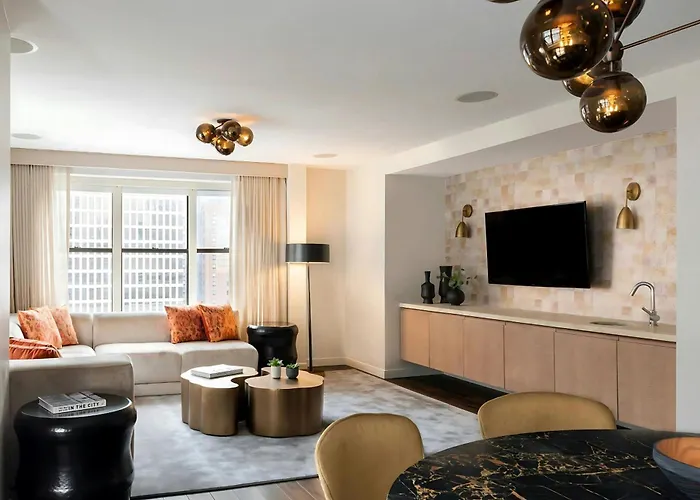 55 Downtown 4*