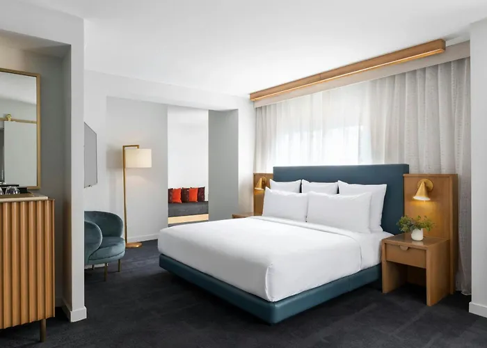 Hotel 55 Downtown