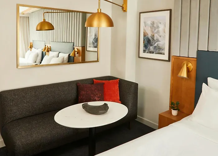 Hotel 55 Downtown Chicago