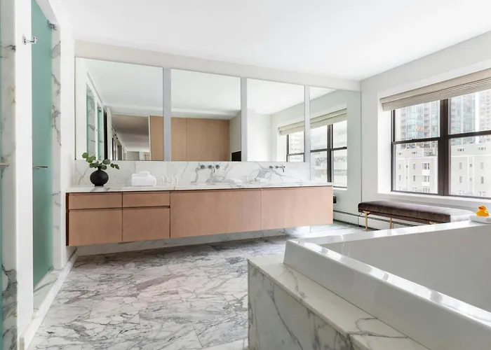 55 Downtown 4* Chicago