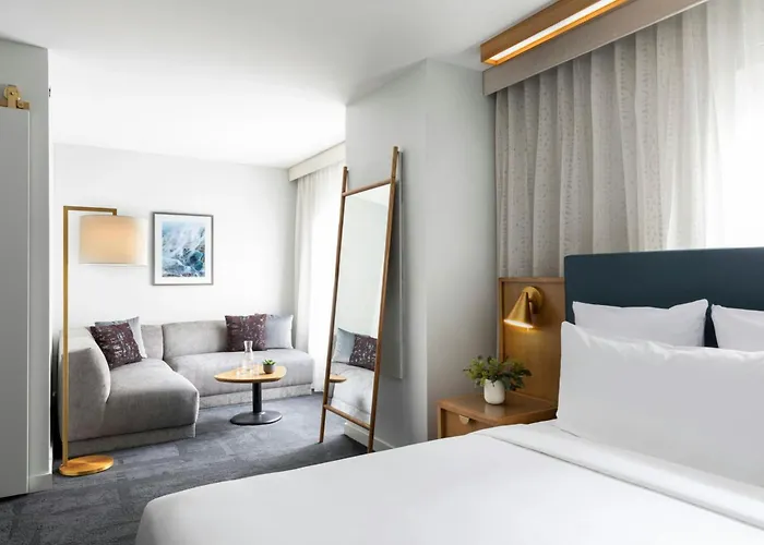 Hotel 55 Downtown 4*