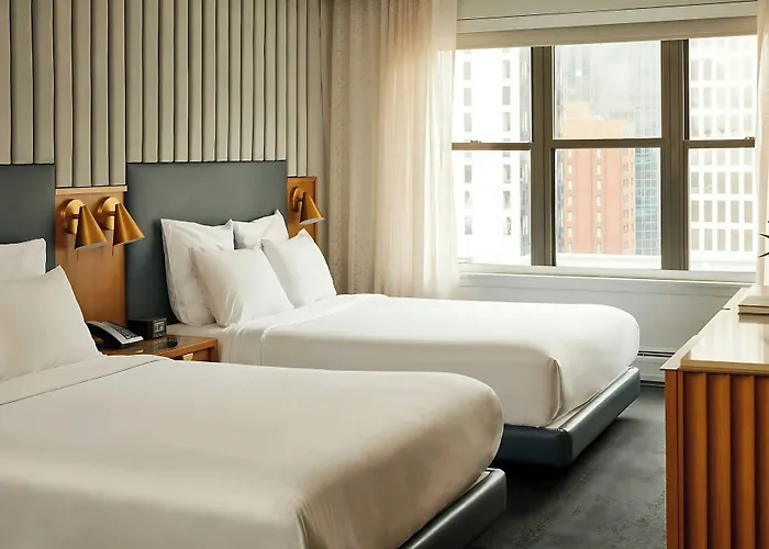 55 Downtown Hotel 4*